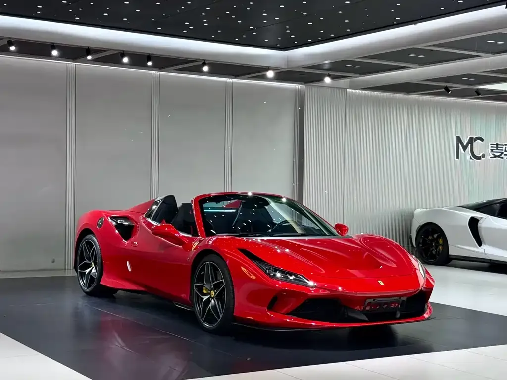 Ferrari F8 — фото 5