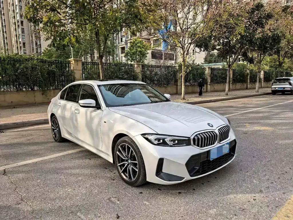 BMW 3 Series — фото 1