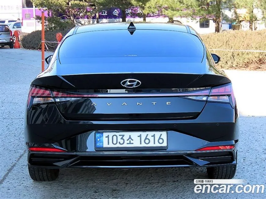 Hyundai AVANTE — фото 8