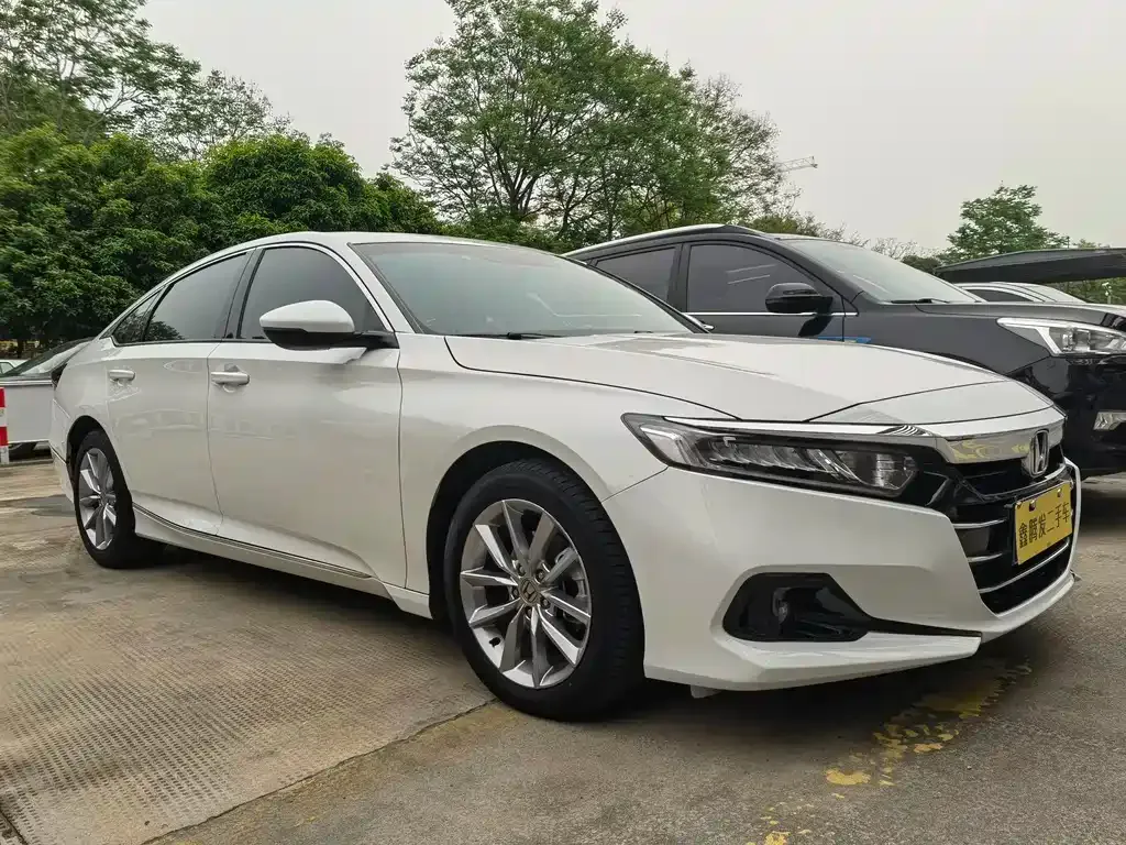 Honda Accord — фото 6