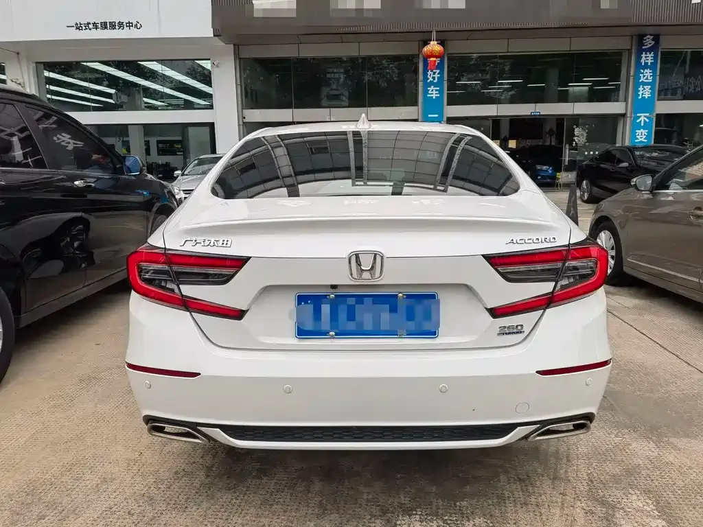 Honda Accord — фото 5