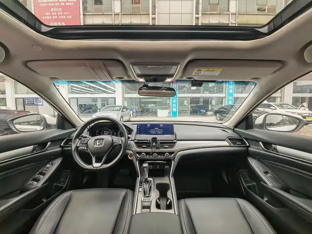 Honda Accord — фото 3