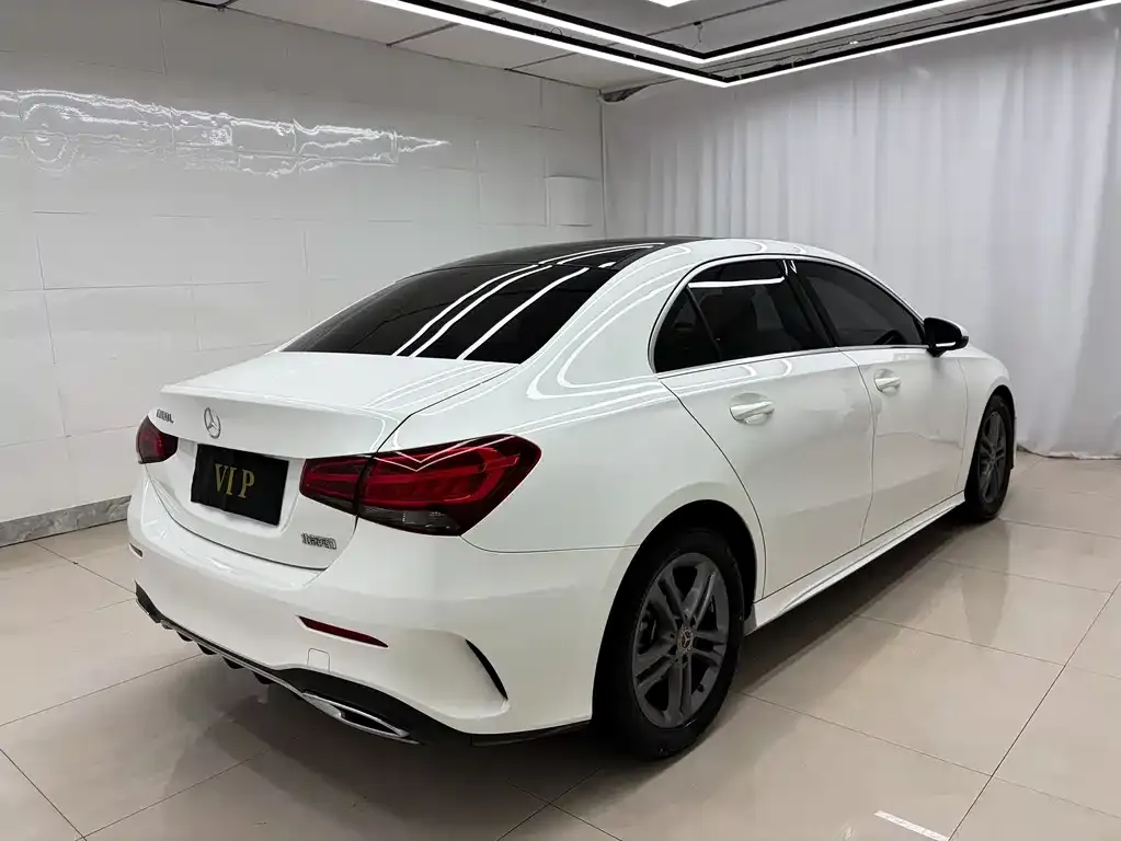 Mercedes-Benz A-Class — фото 10