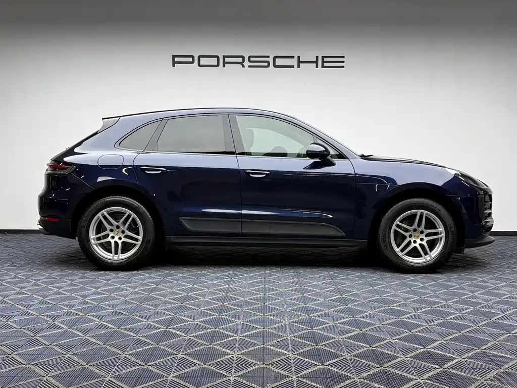 Porsche Macan — фото 9