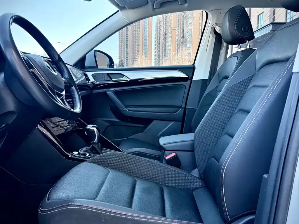 Volkswagen Tayron 2022 из CN, фото 5
