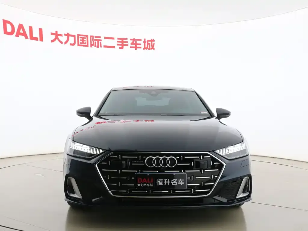 Audi A7L — фото 2