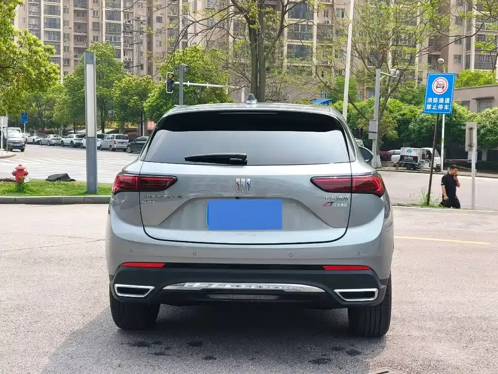 Buick Envision S — фото 8