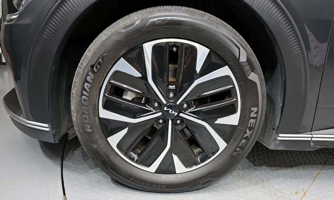 Kia EV6 2022 из KR, фото 8