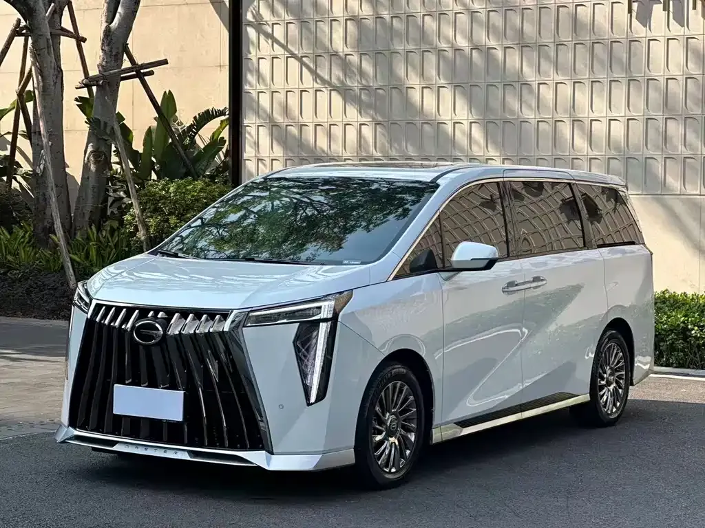 GAC Motor Trumpchi M8 — фото 1