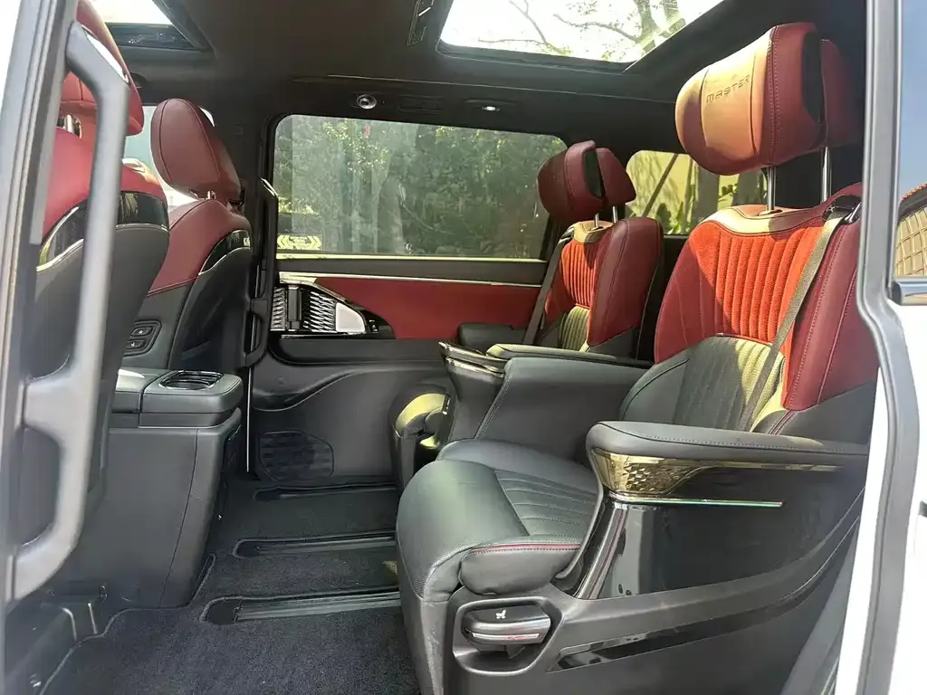 GAC Motor Trumpchi M8 — фото 2