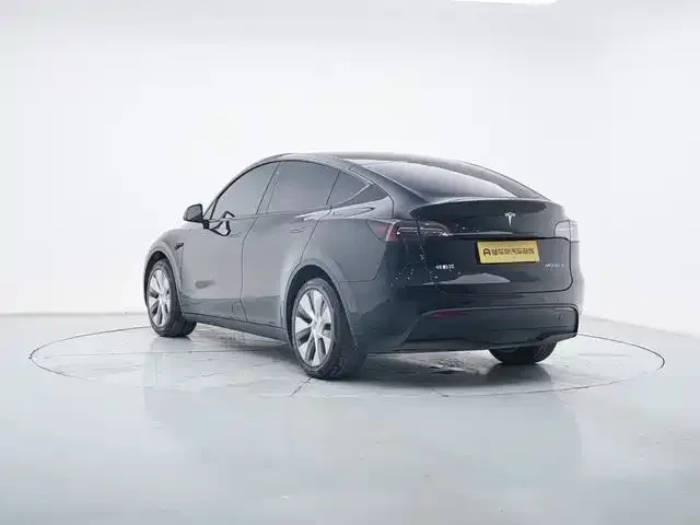Tesla Model Y 2023 из CN, фото 7
