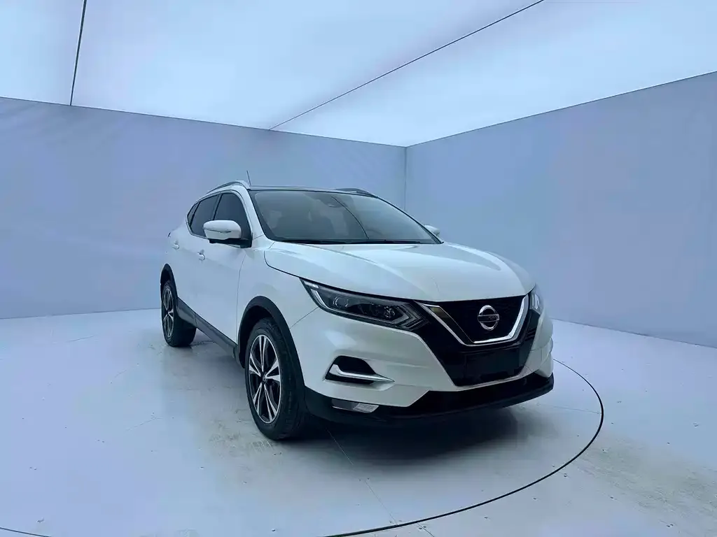 Nissan Qashqai 2022 из CN, фото 2