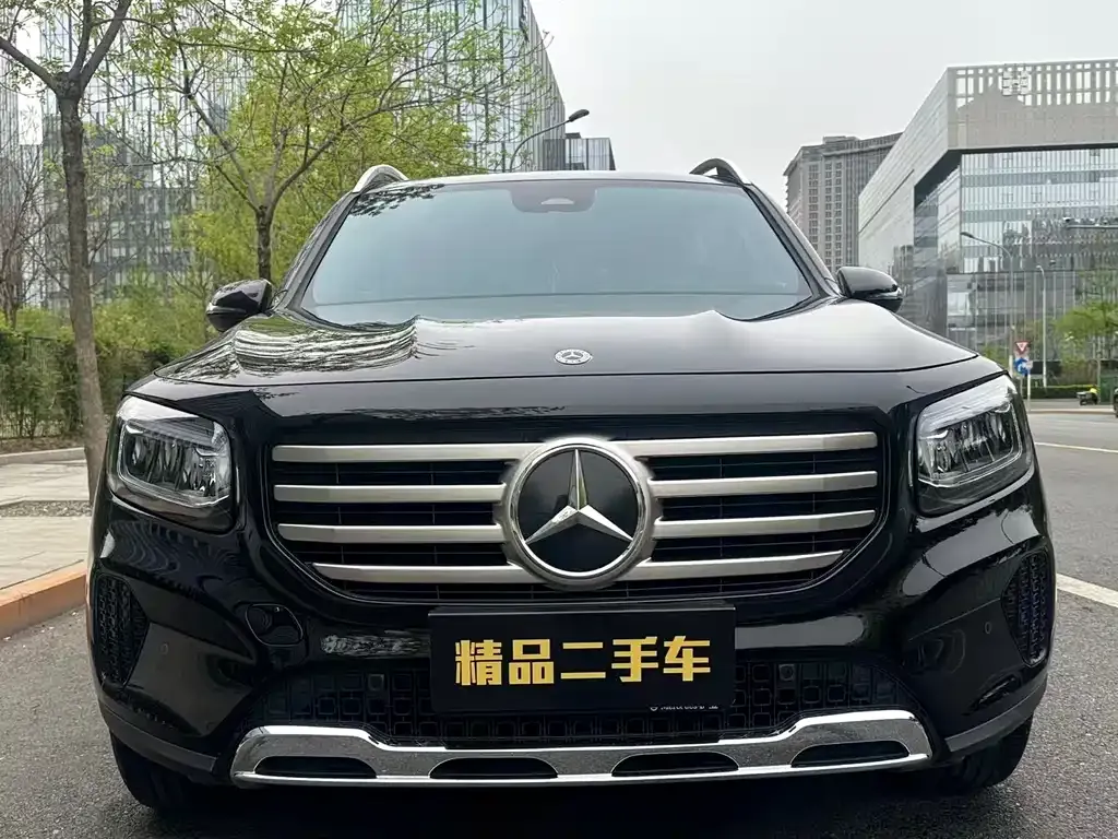 Mercedes-Benz GLB — фото 10