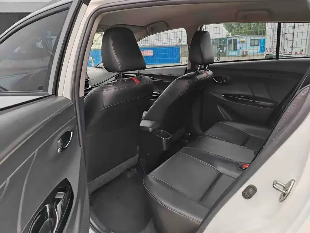 Toyota Yaris L 2021 из CN, фото 7