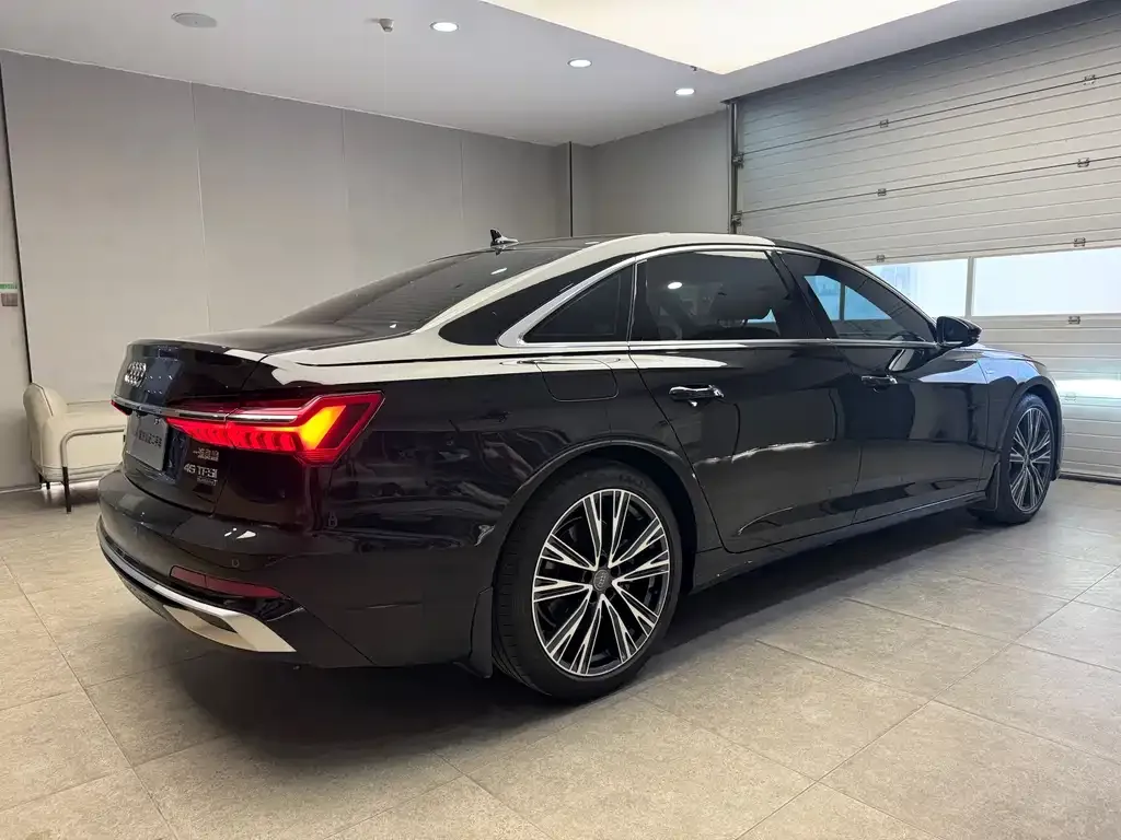 Audi A6L — фото 3