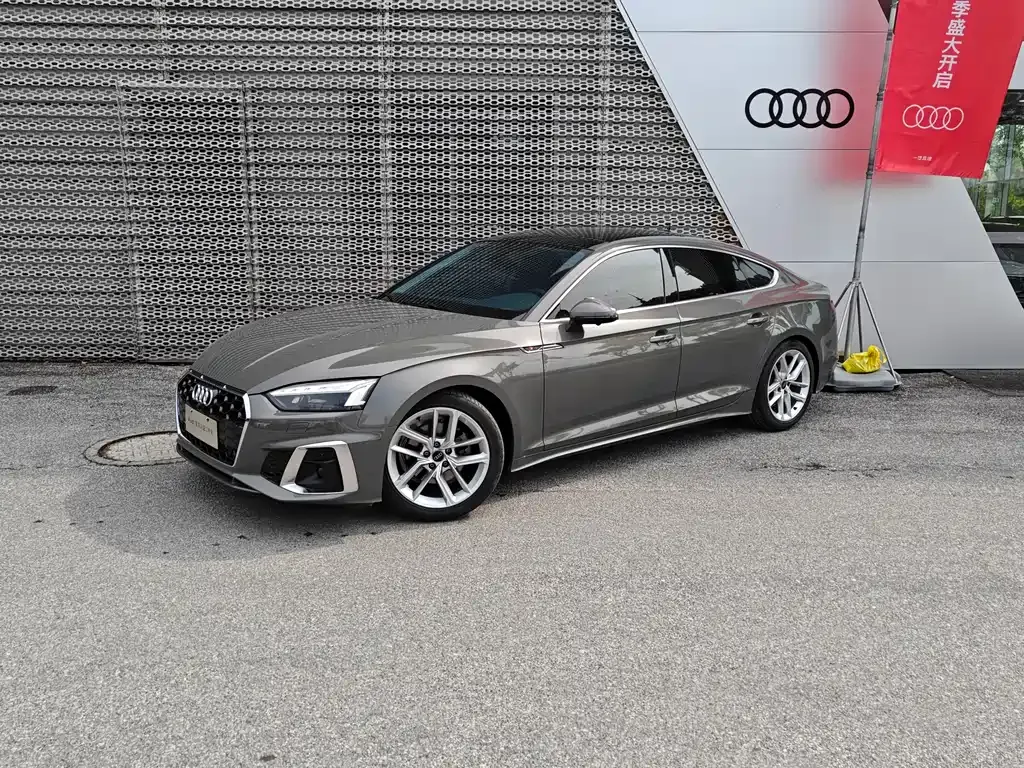 Audi A5 (Import) — фото 1