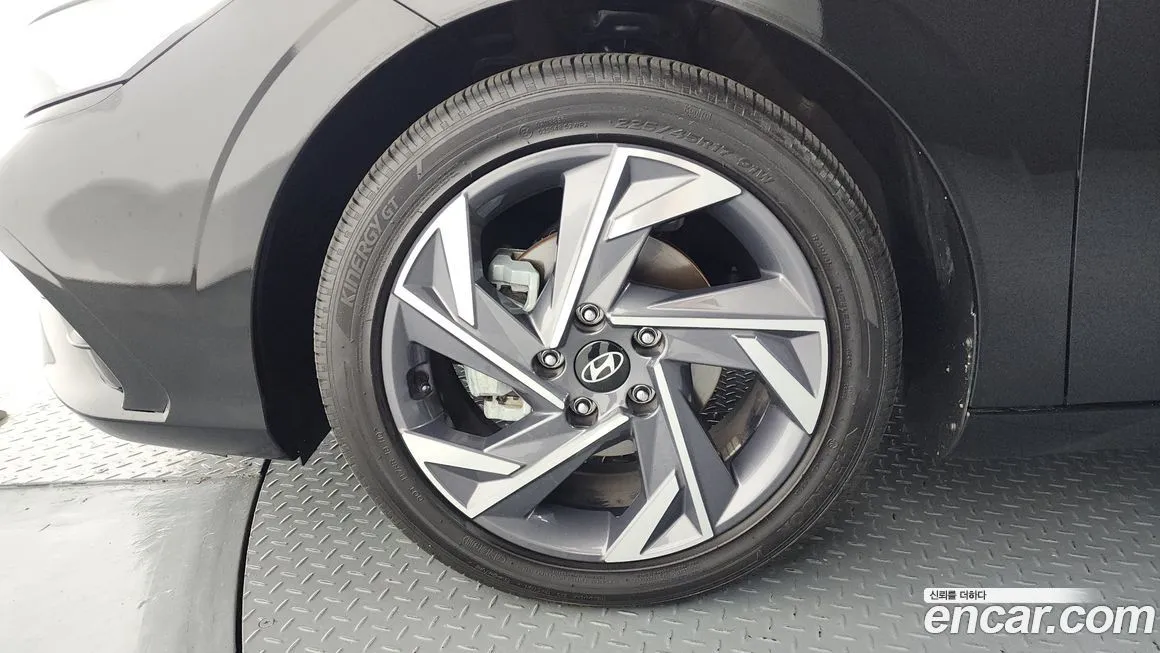 Hyundai AVANTE — фото 9