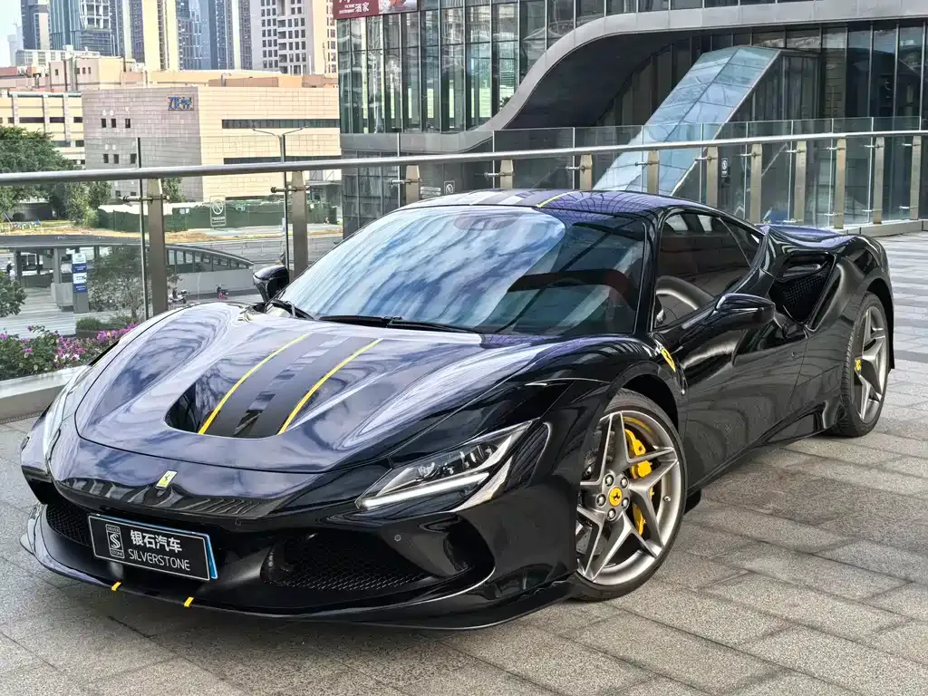 Ferrari F8 — фото 1