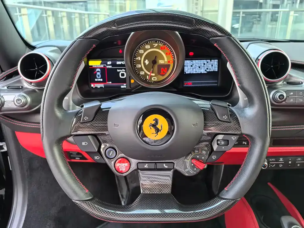 Ferrari F8 — фото 2