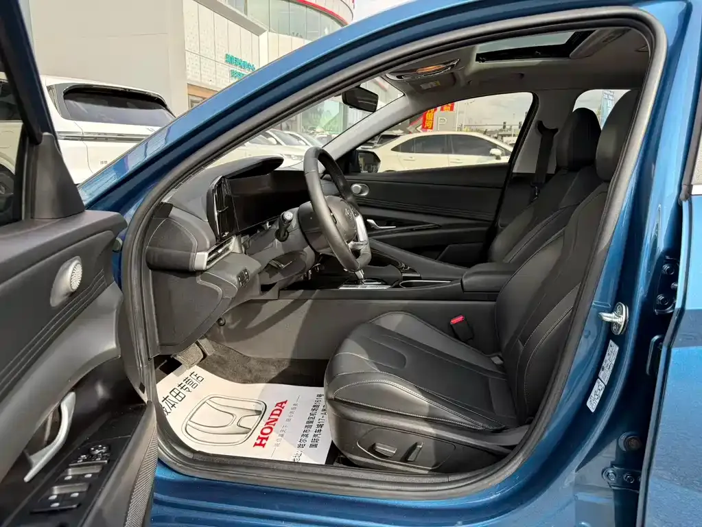 Hyundai Elantra 2021 из CN, фото 7
