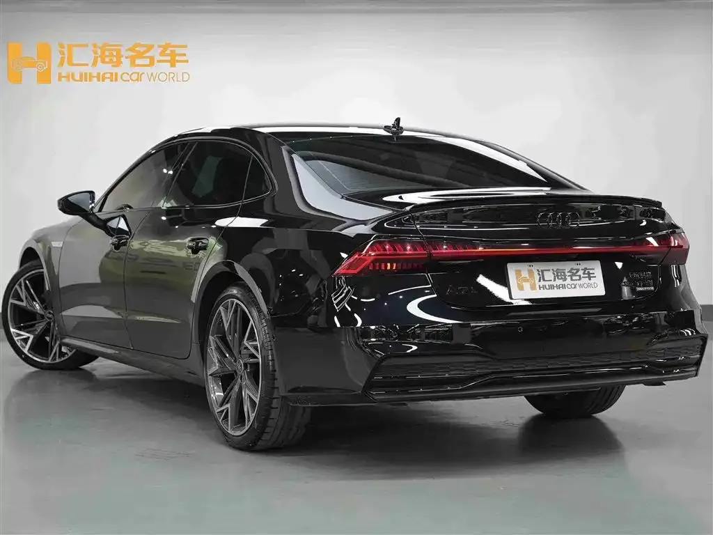 Audi A7L — фото 10