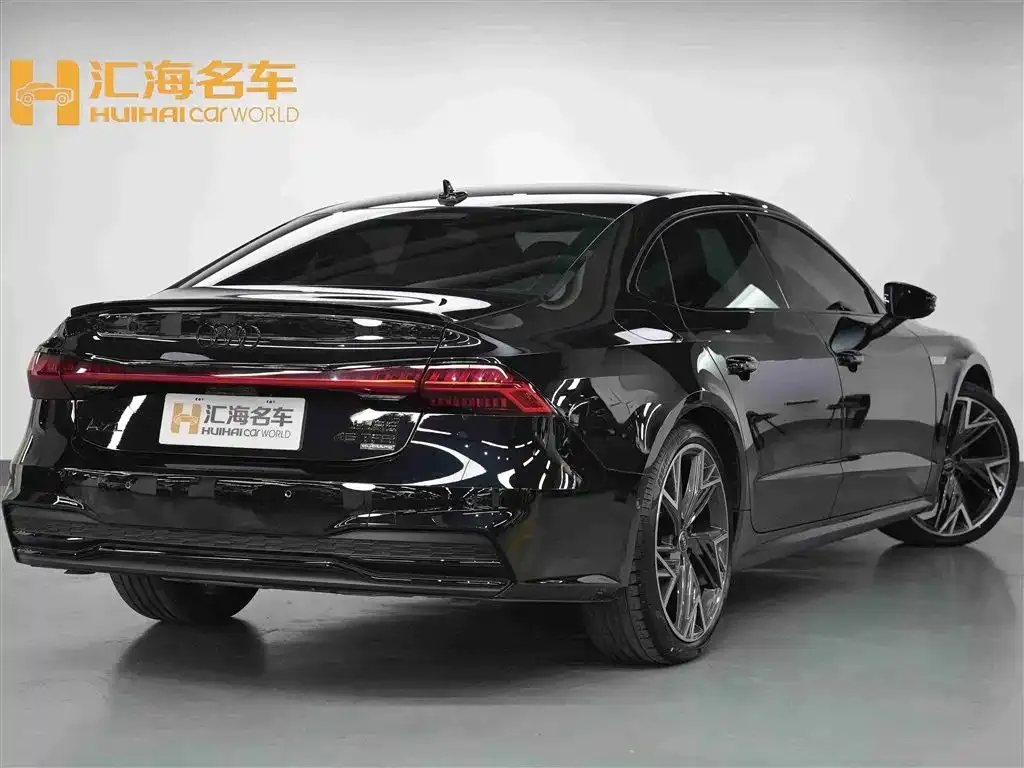Audi A7L — фото 9