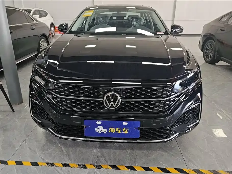 Volkswagen Passat — фото 8