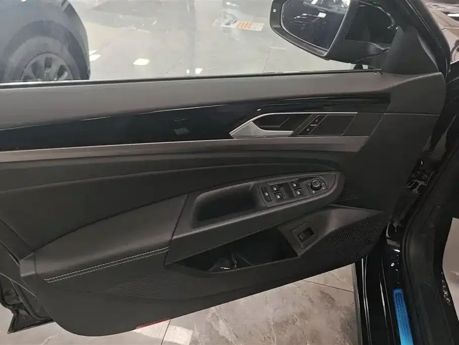 Volkswagen Passat — фото 2