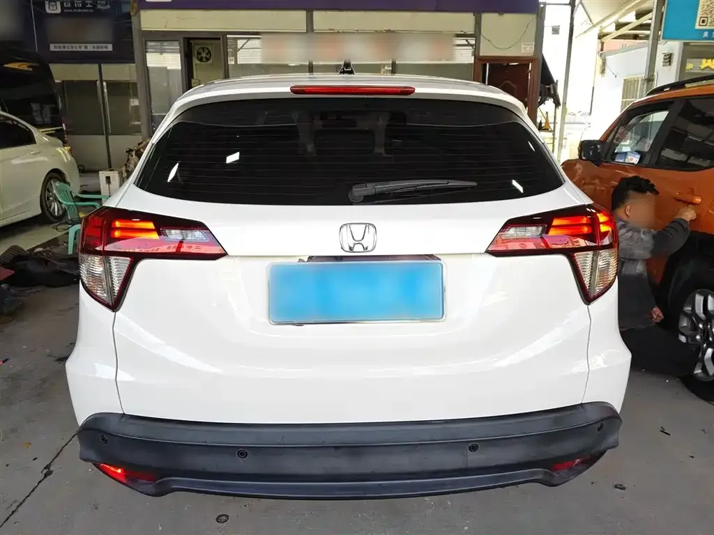 Honda Vezel 2021 из CN, фото 8
