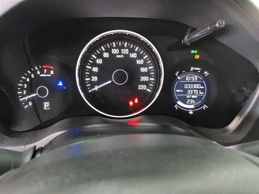 Honda Vezel 2021 из CN, фото 10