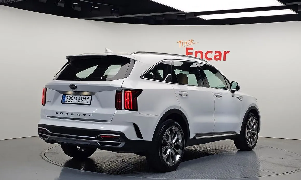 Kia Sorento — фото 9