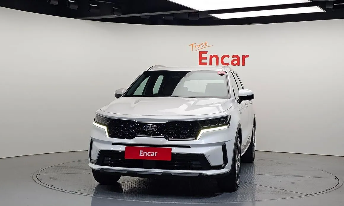 Kia Sorento — фото 8
