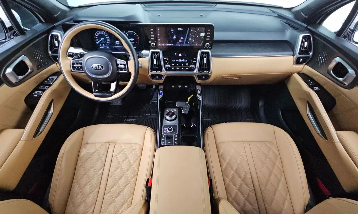 Kia Sorento — фото 6