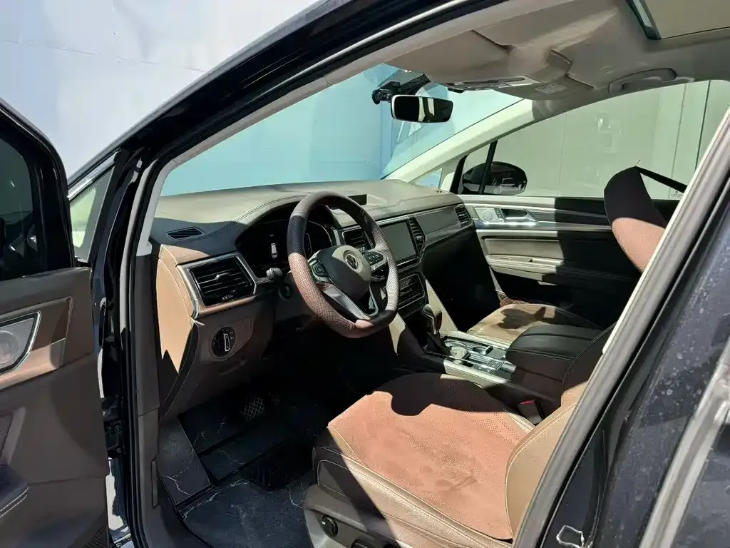 Volkswagen Viloran 2022 из CN, фото 4