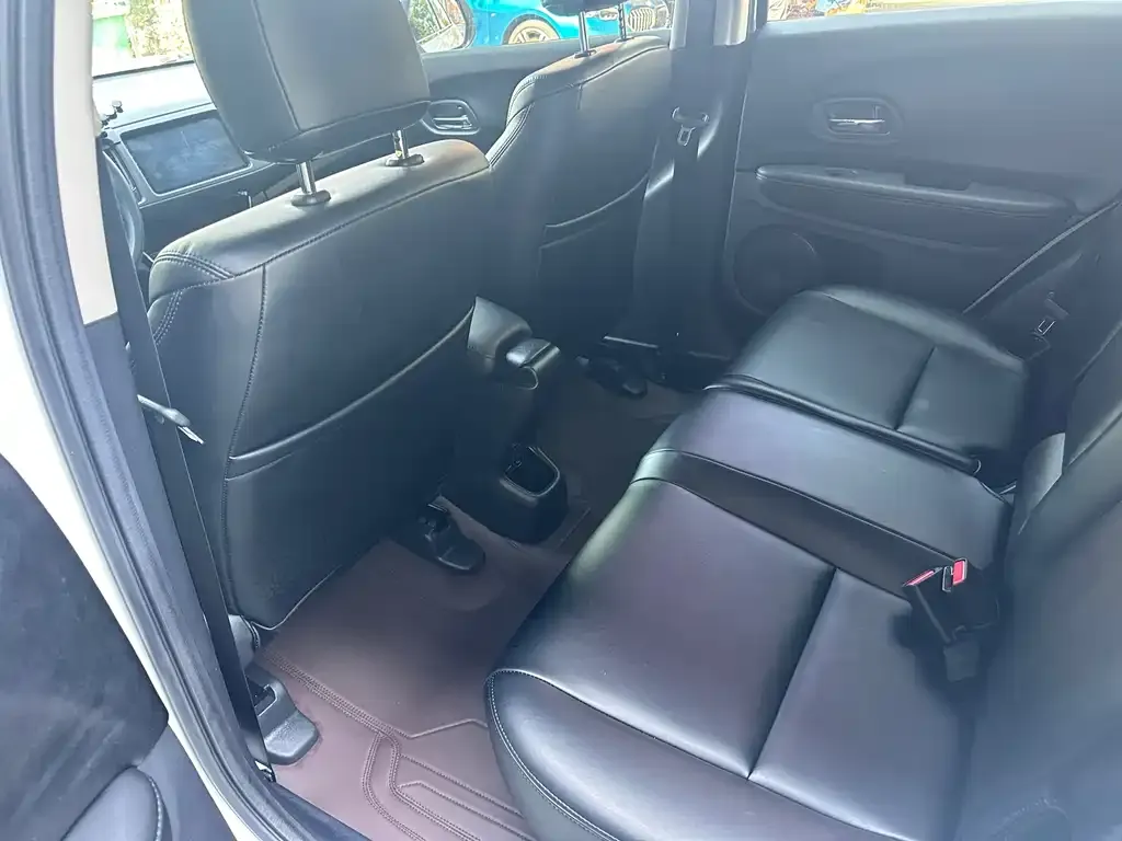Honda Vezel 2021 из CN, фото 4