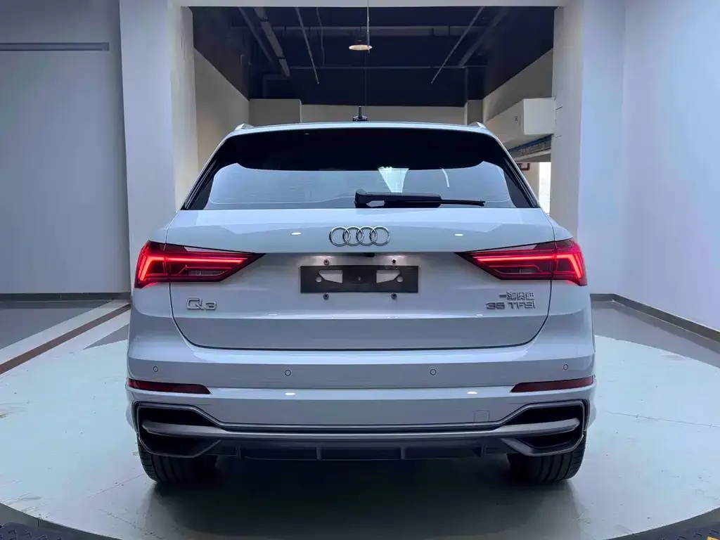 Audi Q3 — фото 3