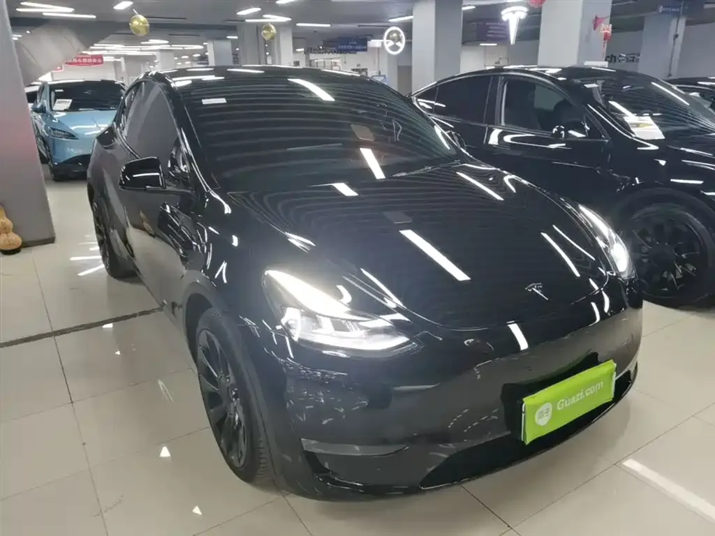 Tesla Model Y — фото 7