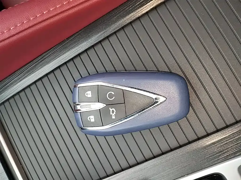 Changan CS75PLUS — фото 10