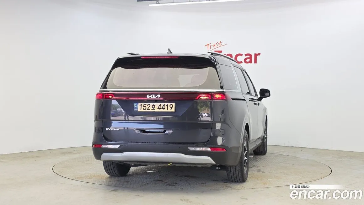Kia Carnival 2023 из KR, фото 2
