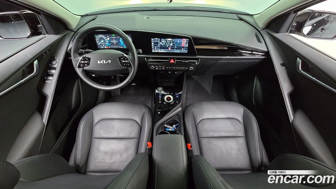 Kia Niro — фото 9