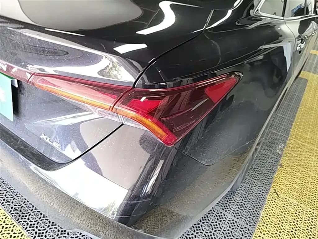 Toyota Avalon — фото 10