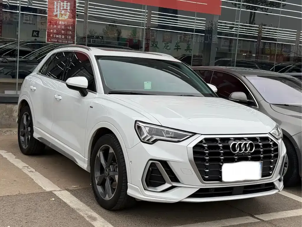 Audi Q3 — фото 5