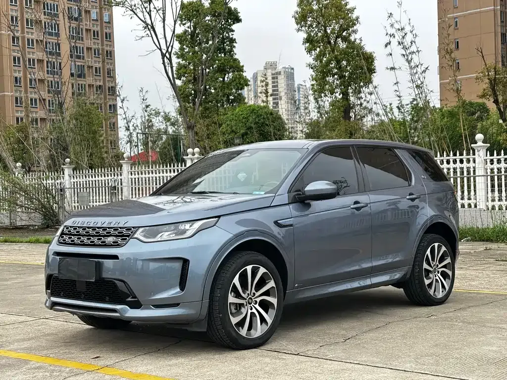 Land Rover Discovery Sport — фото 1