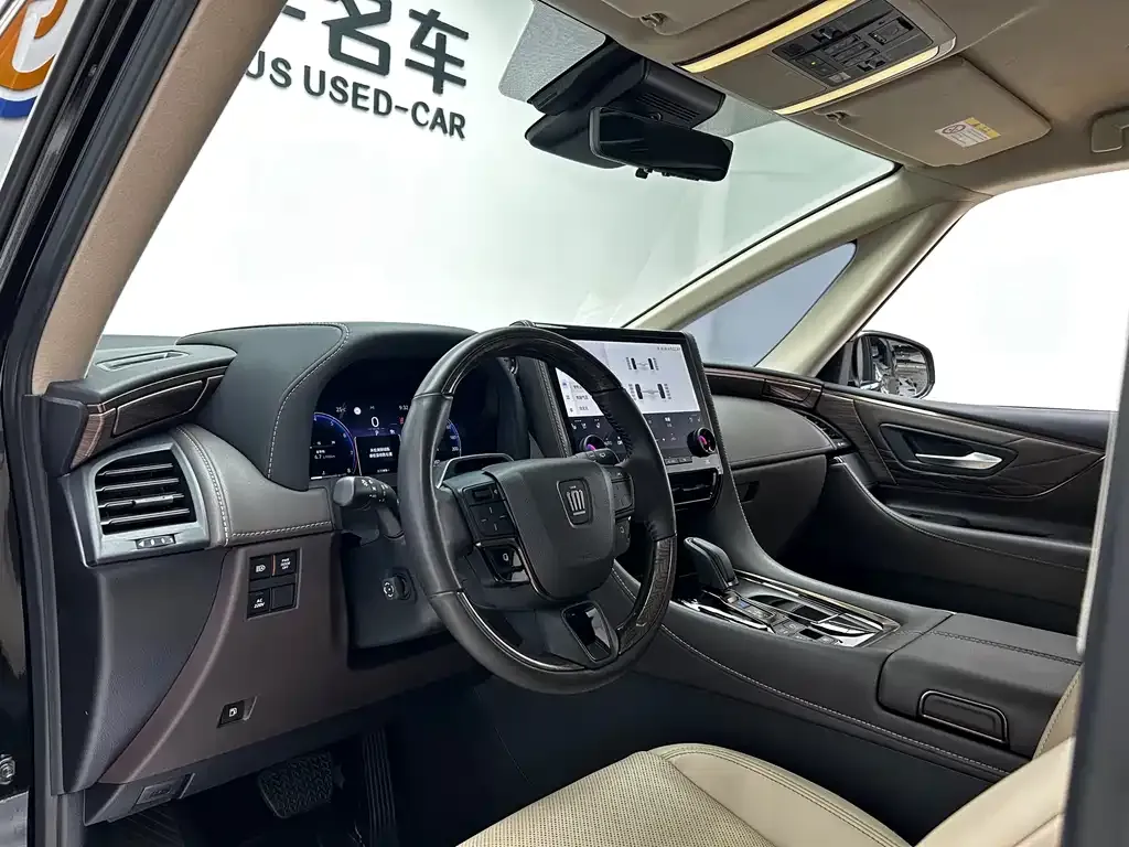 Toyota Vellfire — фото 9