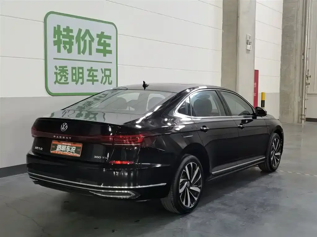 Volkswagen Passat — фото 7