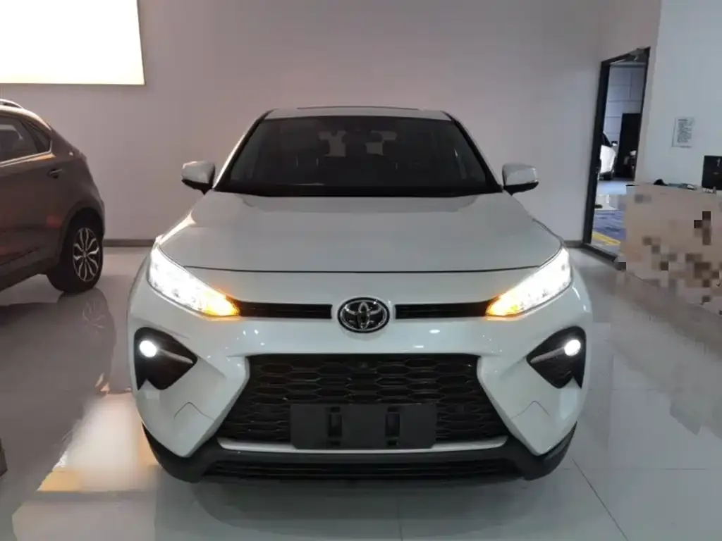 Toyota Wildlander — фото 4