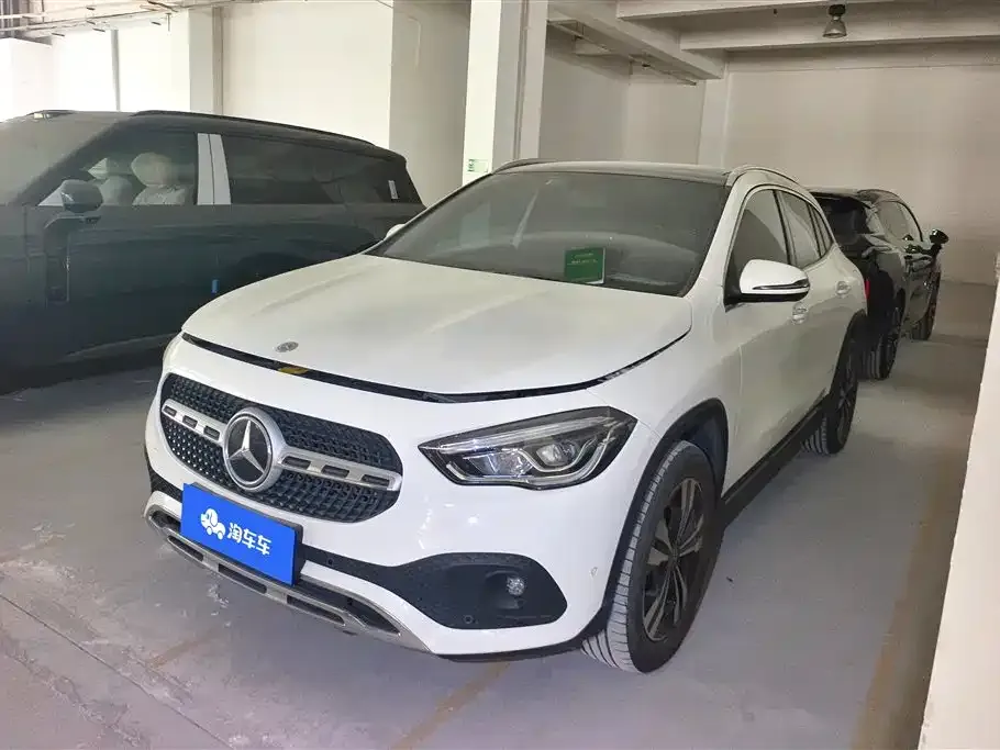 Mercedes-Benz GLA — фото 1