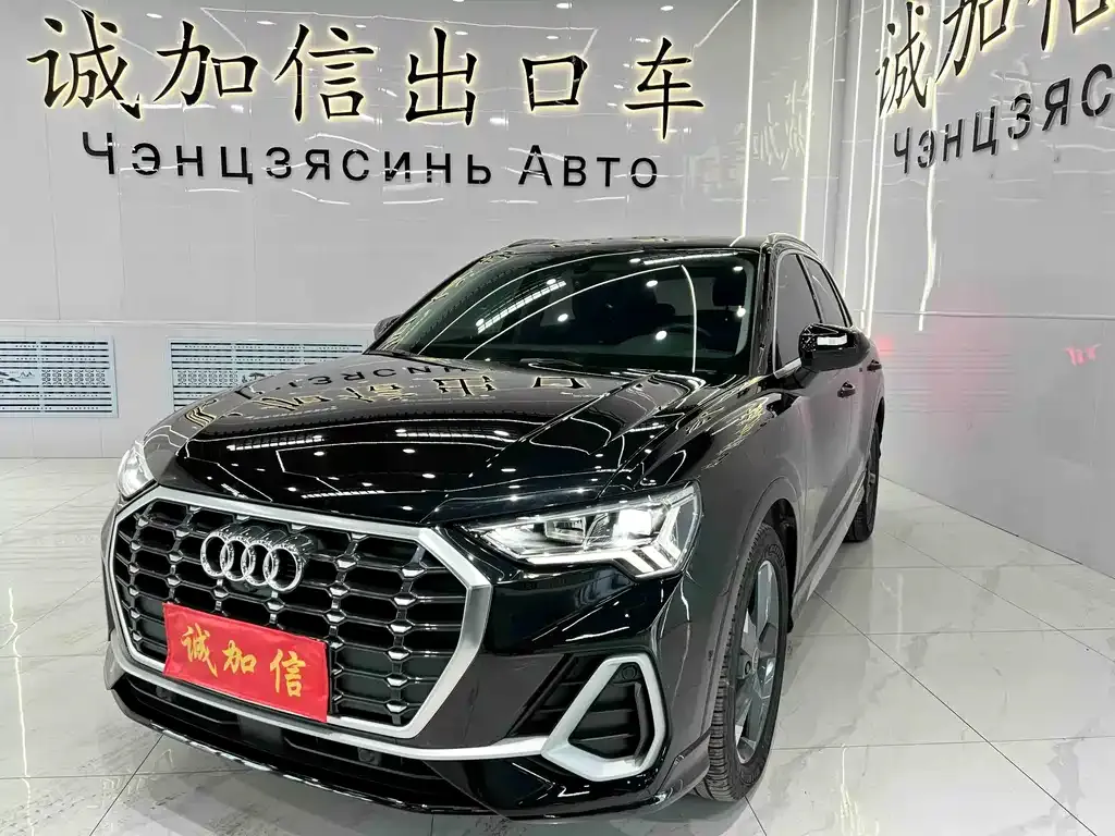 Audi Q3 — фото 1
