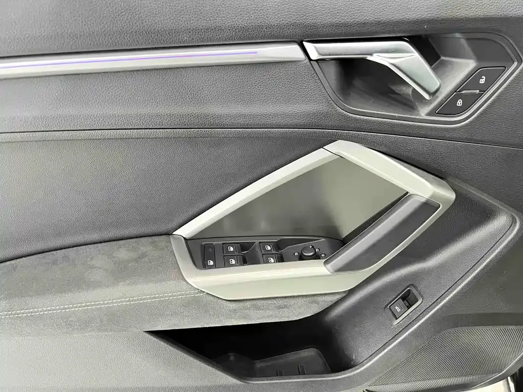 Audi Q3 — фото 5