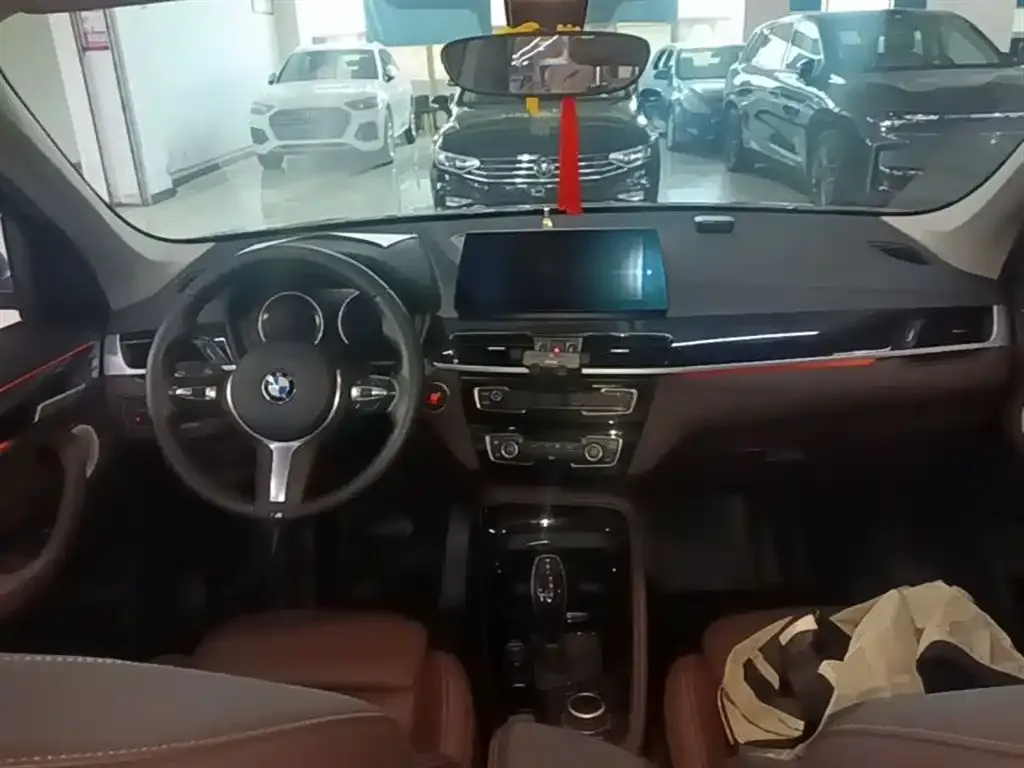 BMW X1 2021 из CN, фото 3